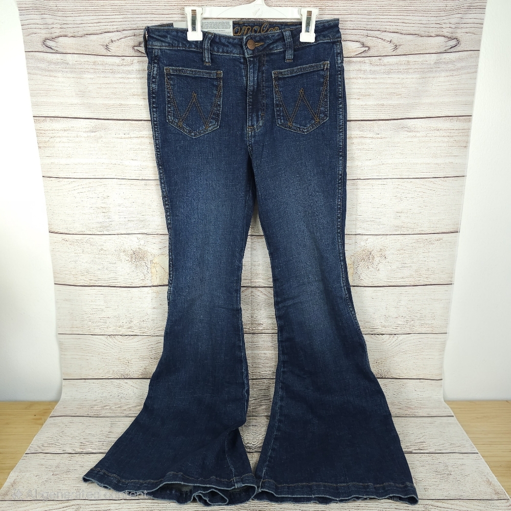 Wrangler Women's Blue Retro High Rise Flare Patch Pocket Victoria Jeans 26Wx34L